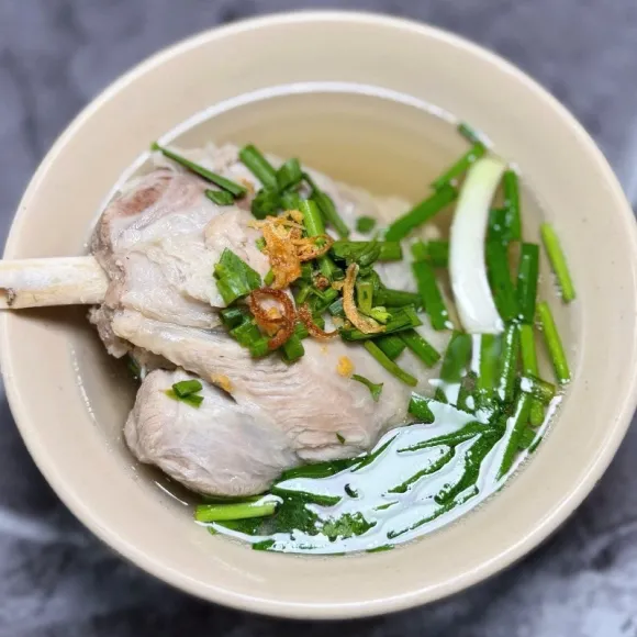 HỦ TIẾU SƯỜN CHÌA