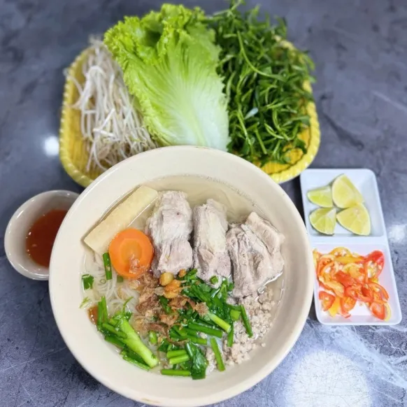 SƯỜN NON