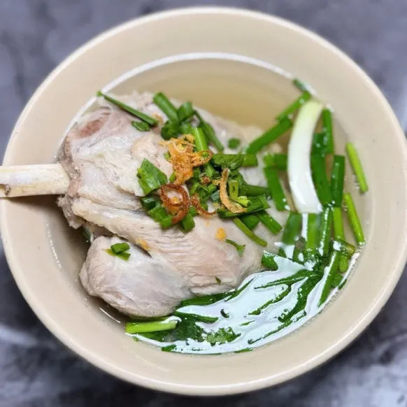 HỦ TIẾU SƯỜN CHÌA